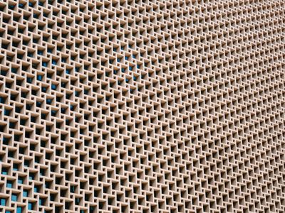 Geometric concrete wall pattern