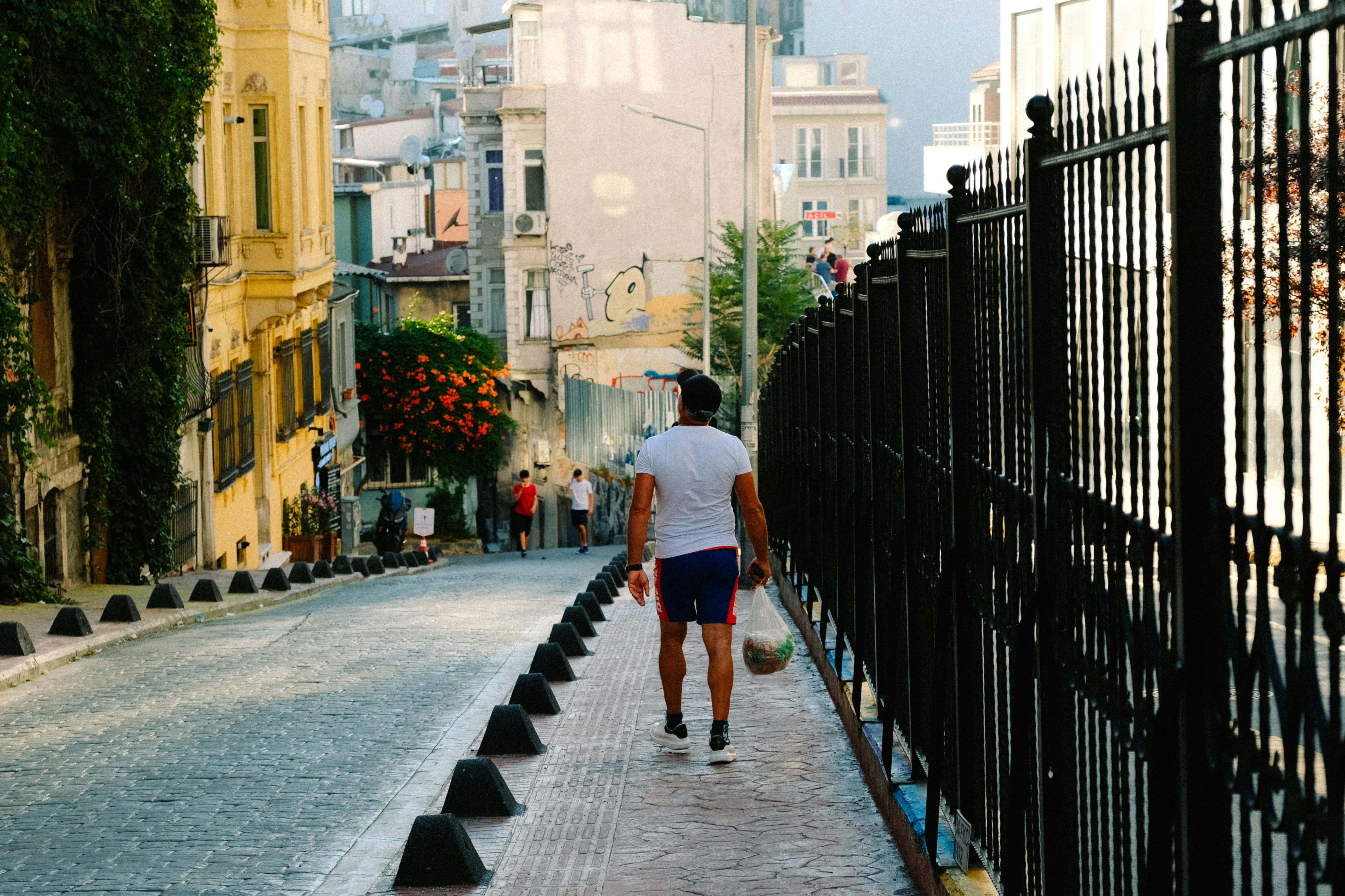 Cara Seru Membiasakan Jalan Kaki di Kota untuk Hidup Sehat