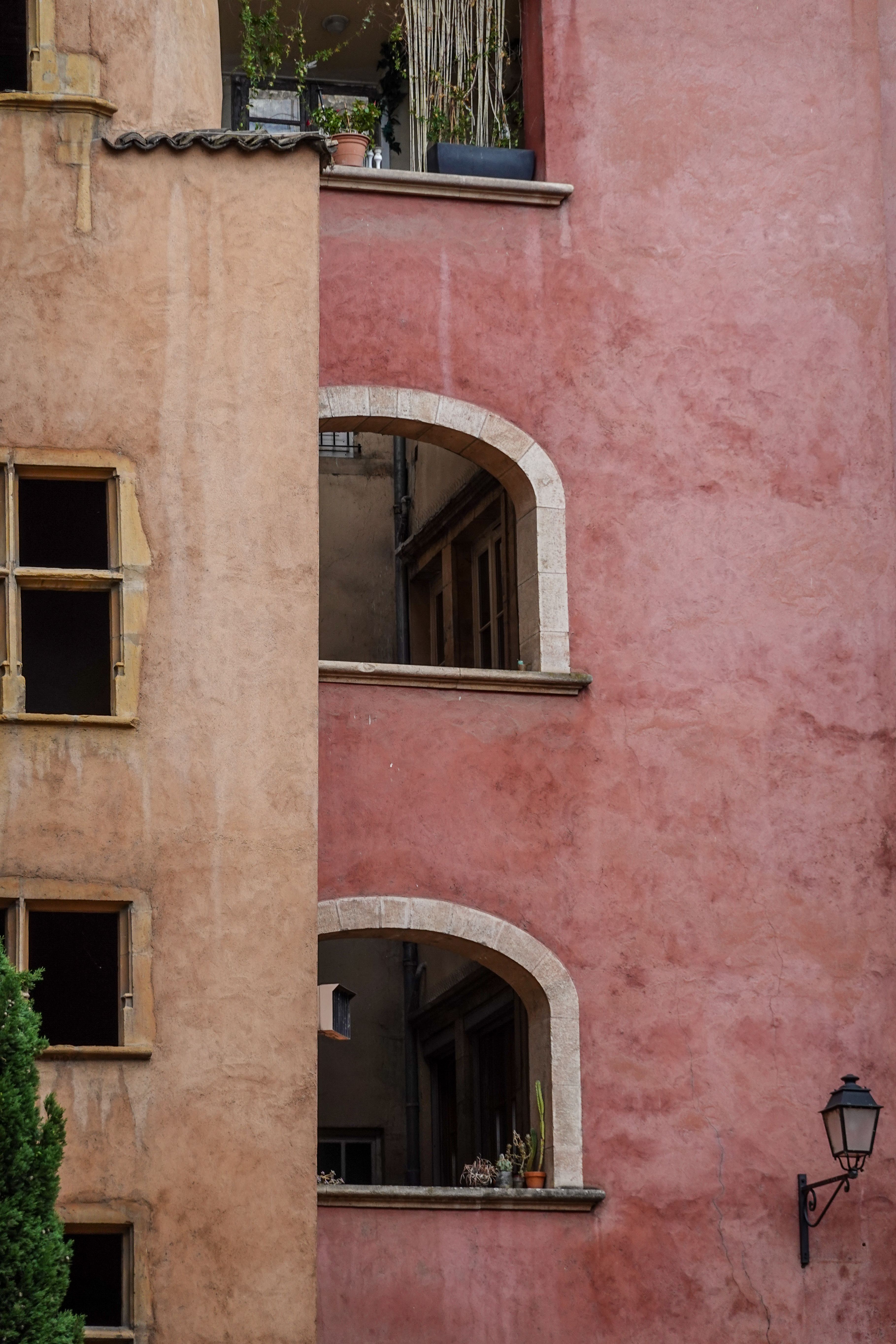 Brown and Red Building in Close Up Shot · Free Stock Photo