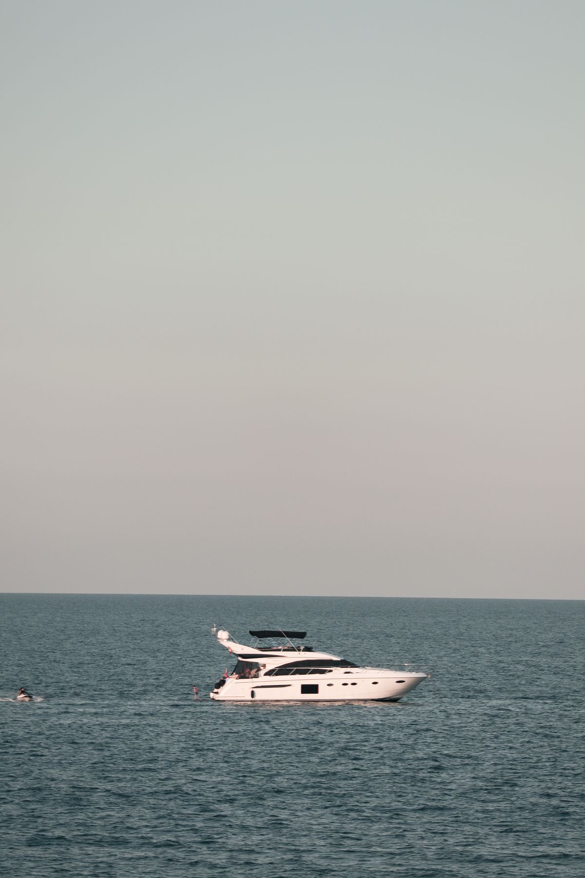 Azimut 39 — view 1