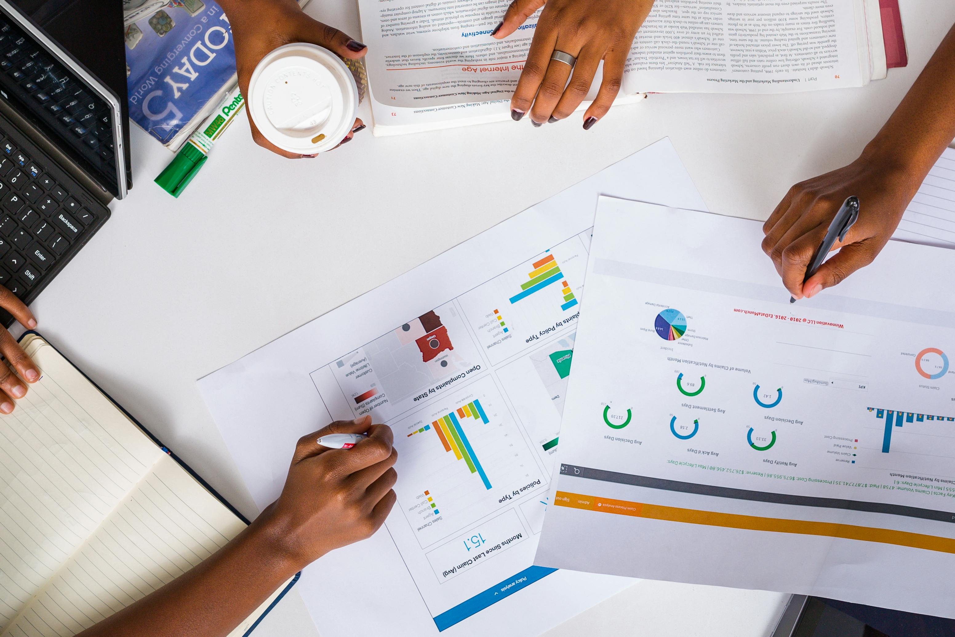 Growth Hacking Romandie : Meilleures Stratégies de Croissance pour les Entreprises