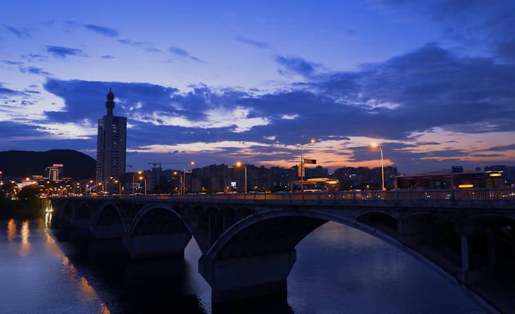 Xiangjiang Juzizhou Bridge In Changsha