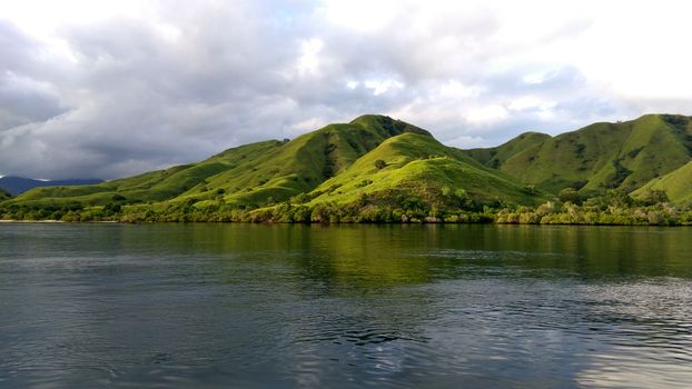 Phinisi liveaboard charter (3 days) — Komodo Islands