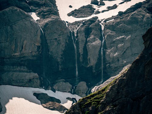 Бесплатное стоковое фото с водопады, зима, мох
