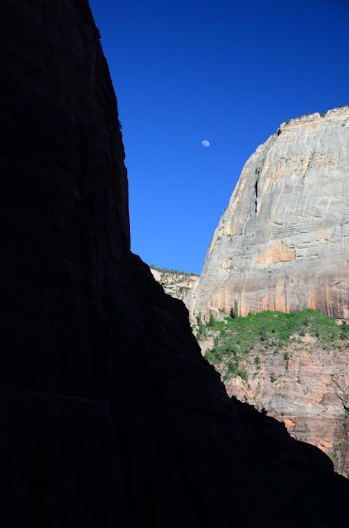 垂直ショット, 岩石層, 峡谷の無料の写真素材