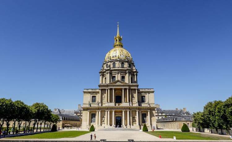 The Tomb Of Napoleon Bonaparte In Paris