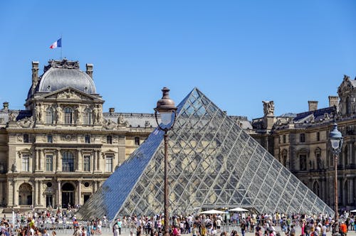 Ilmainen kuvapankkikuva tunnisteilla arkkitehtoninen, kulttuurinen, louvre pyramid