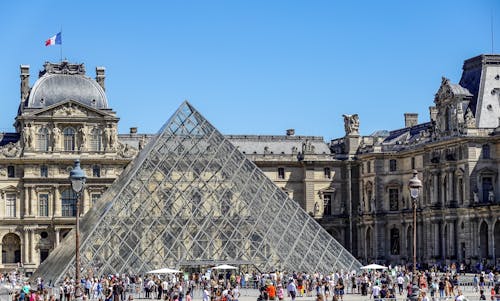 Ilmainen kuvapankkikuva tunnisteilla arkkitehtoninen, kulttuurinen, louvre pyramid