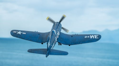 Бесплатное стоковое фото с vought f4 u корсар, боец, вид сзади