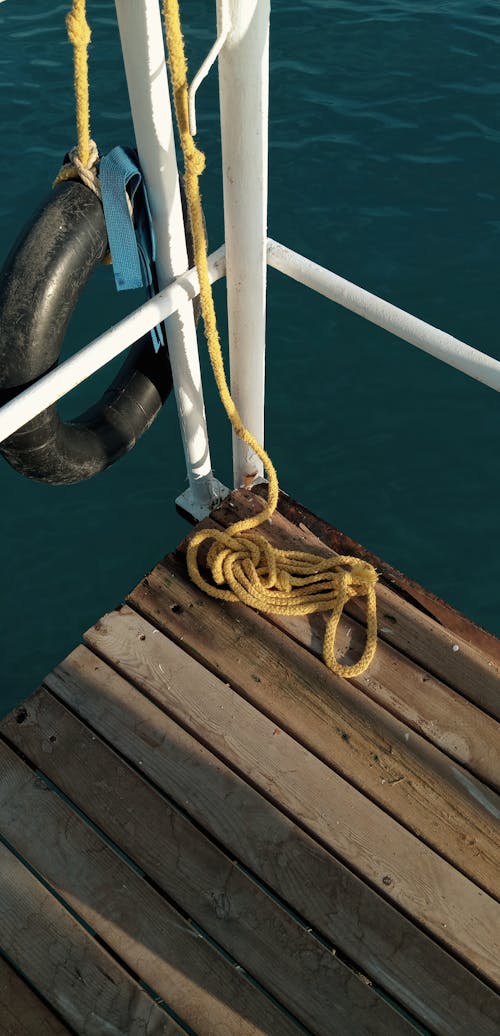 Close-up of Knots on Marine Rope · Free Stock Photo