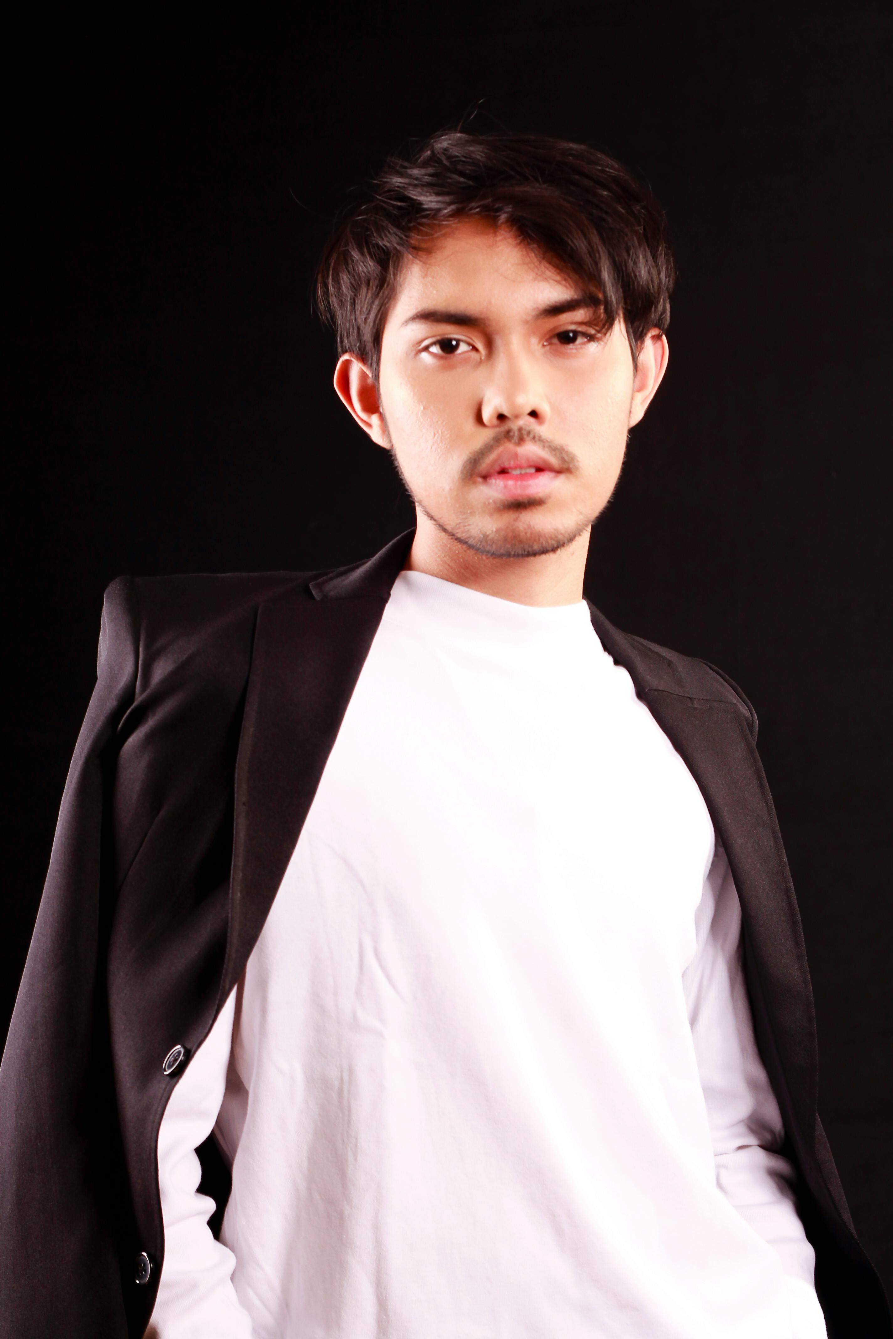 common:alt.prefix Gratis lagerfoto af #indendørs, alvorlige, ansigtsbehåring common:alt.postfix