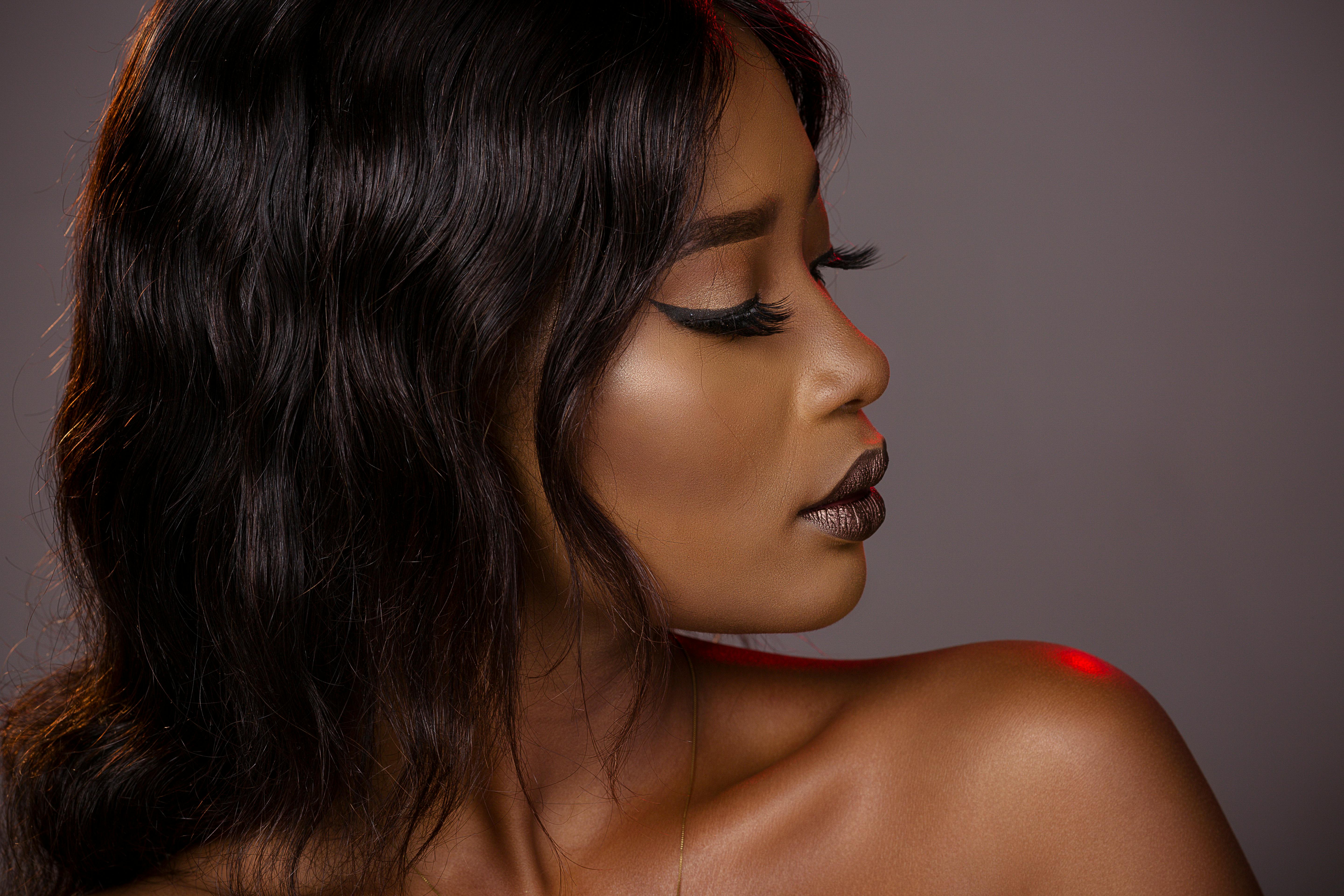 How do you avoid saggy skin when losing weight?