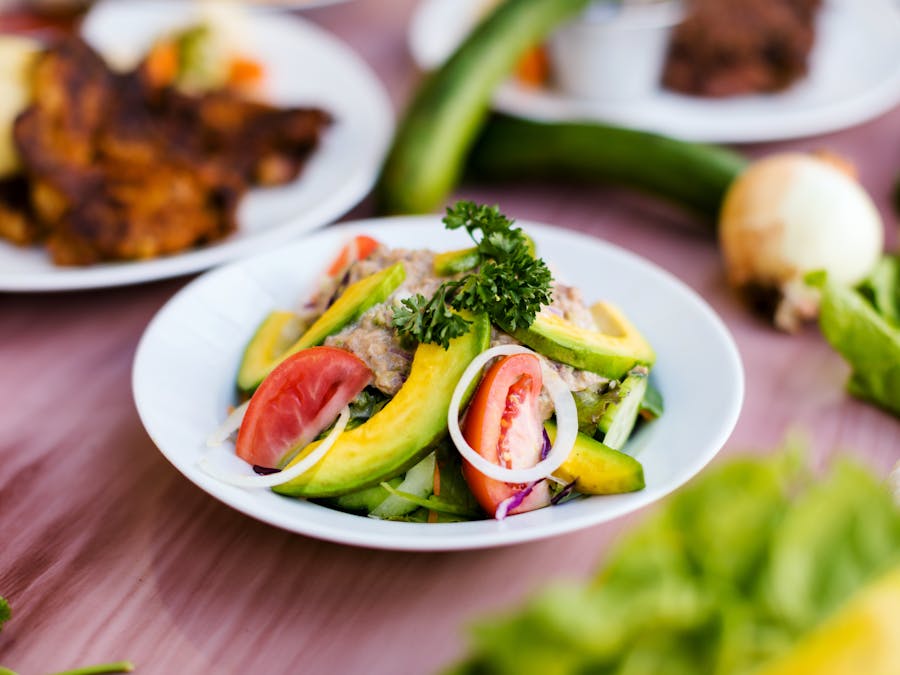 Is a tomato low carb?