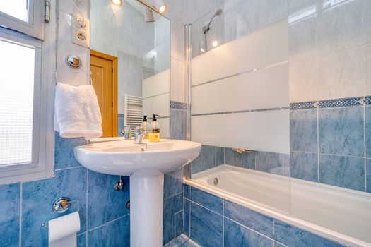 Kiralık oda için uzun süre kalacak güvenilir kişi arıyorum — ISPARTA kiralık ilan görseli