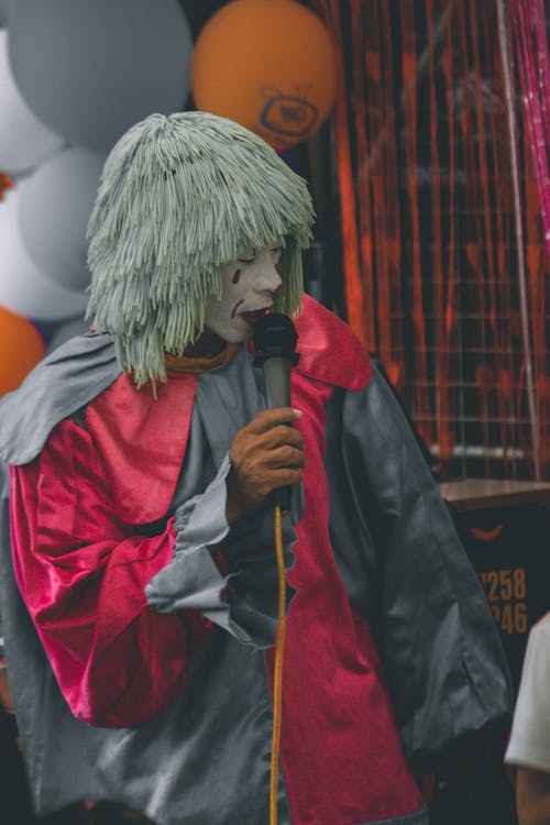 Fotobanka s bezplatnými fotkami na tému človek, držanie, klaun