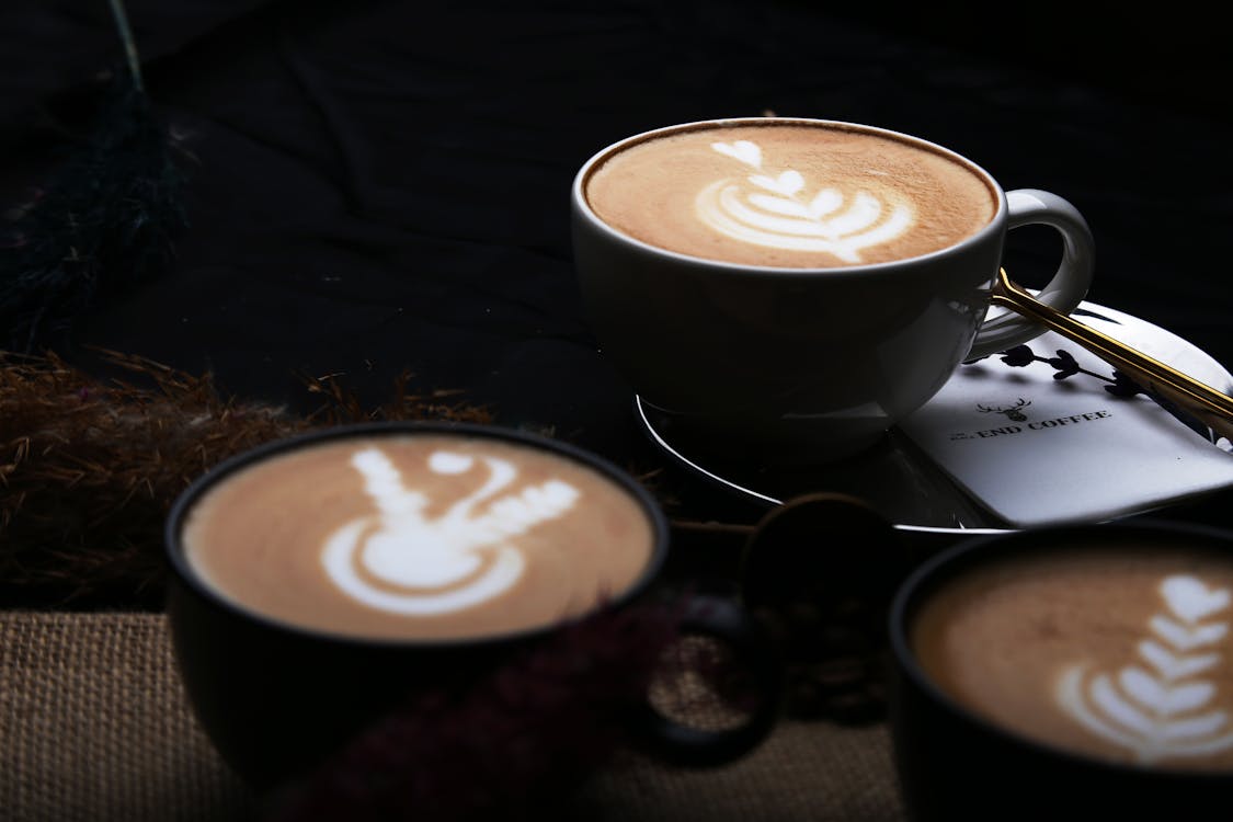 Безкоштовне стокове фото на тему «впритул, Кава, кава арт»