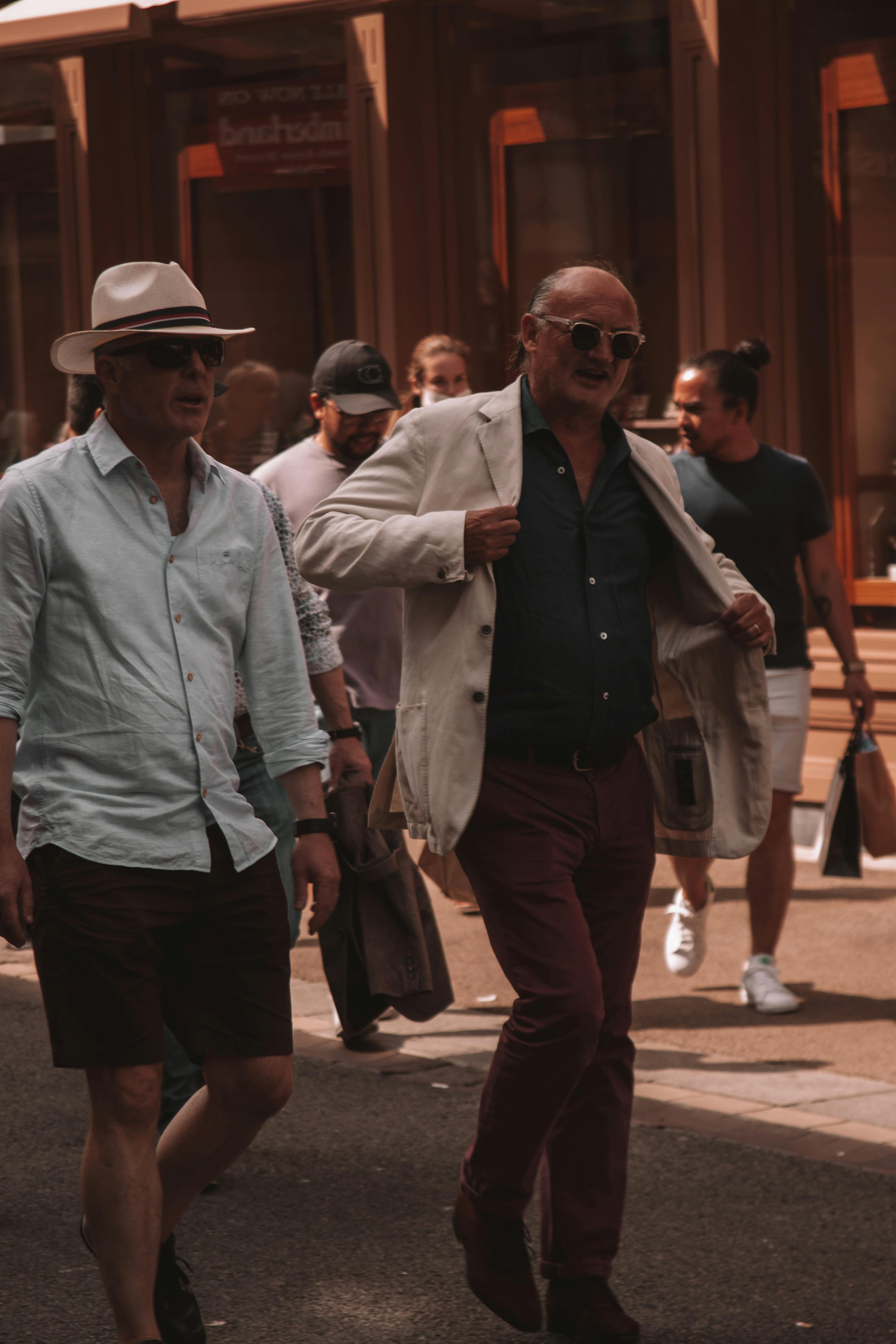 How Paparazzi Uncovered the ⁤Scandals