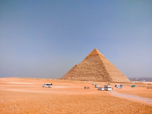 Free Brown Pyramid on Brown Sand Under Blue Sky Stock Photo