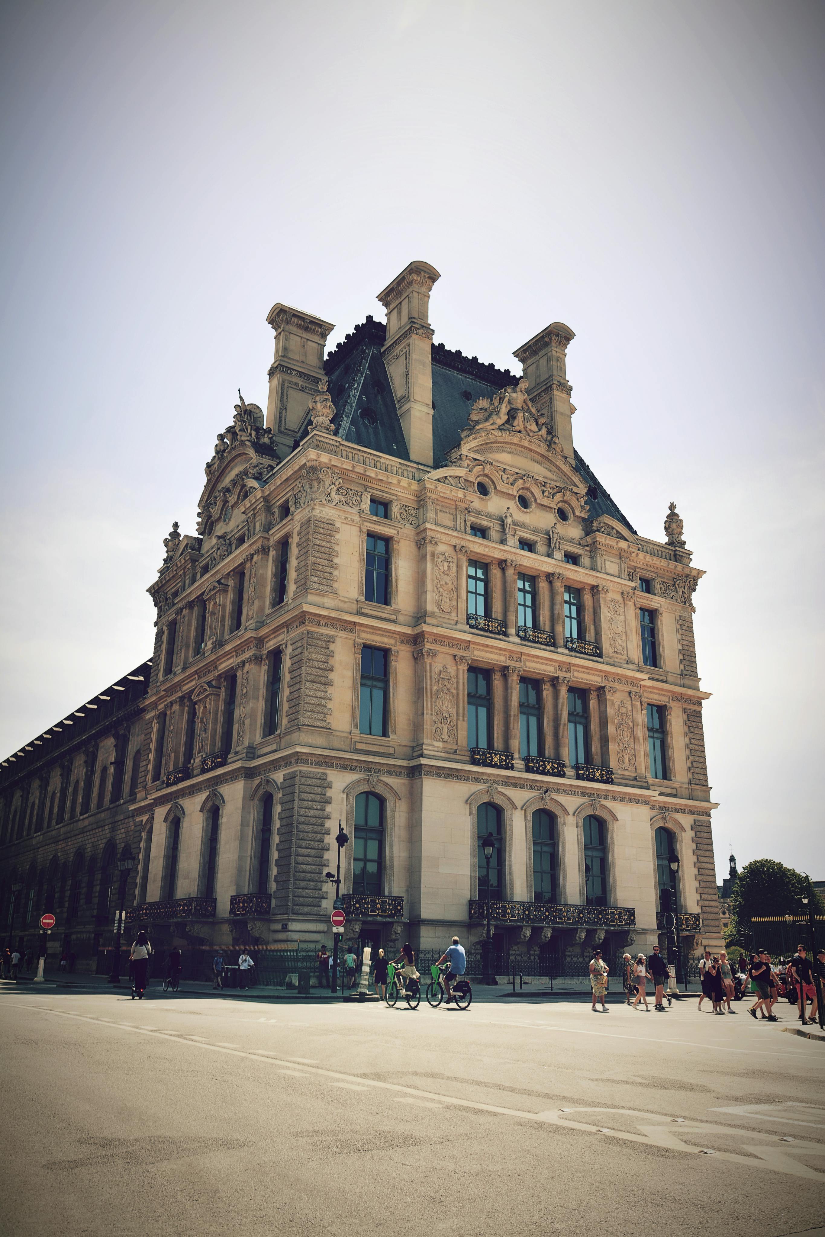 Pavillon de Flore in Paris, France · Free Stock Photo
