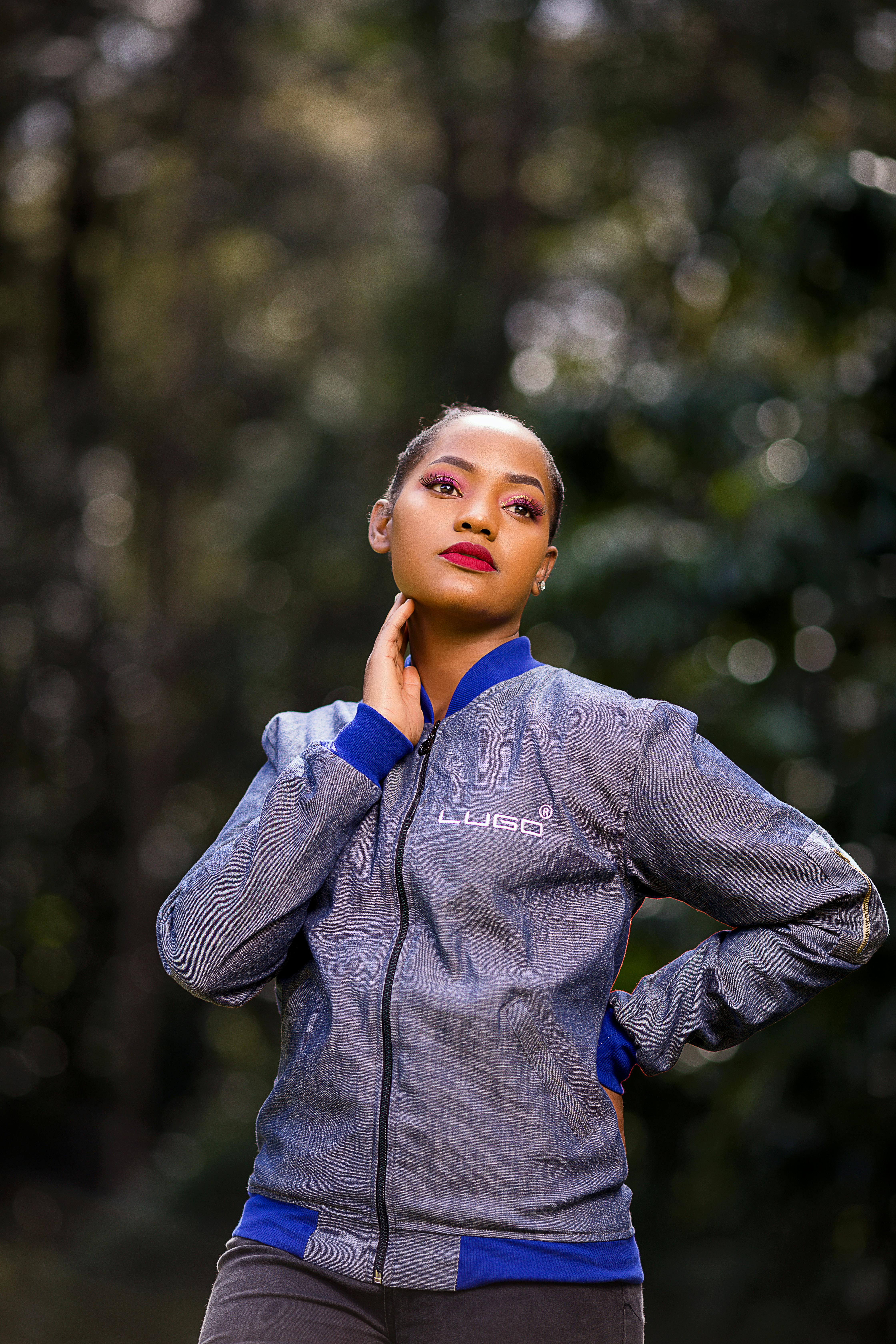 What makes a face attractive female?