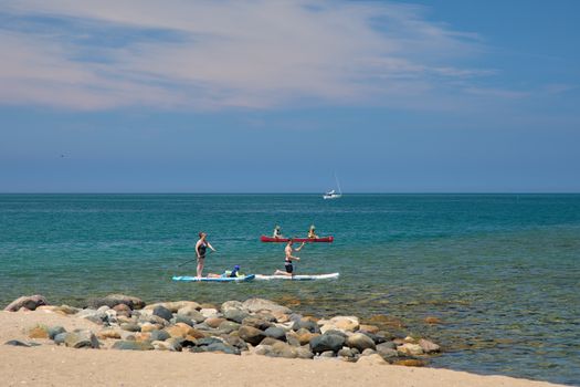 paddle board beach