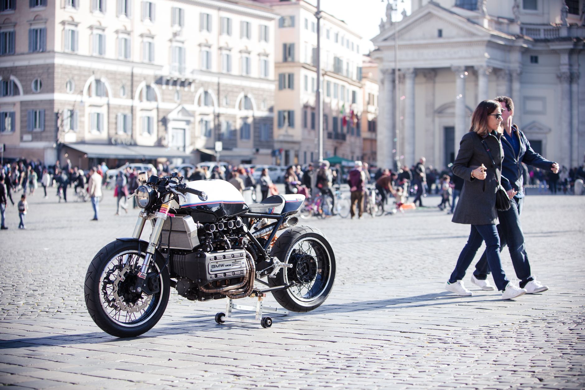 Seguro de moto en Italia 2026: RC obligatoria, classe di merito, RC familiare y pólizas de temporada