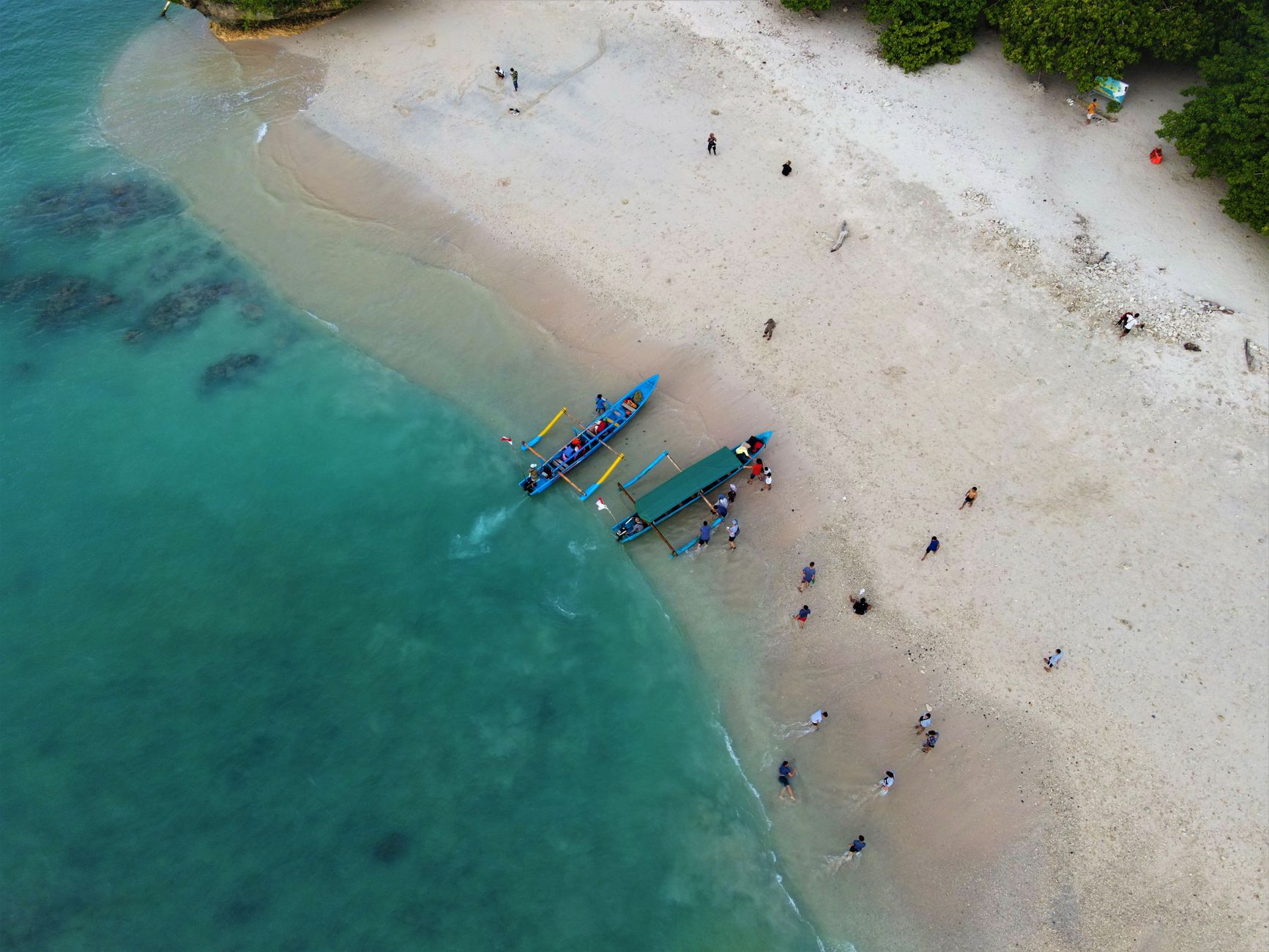 Nurana South Shore Beach — photo by AL FARIZ