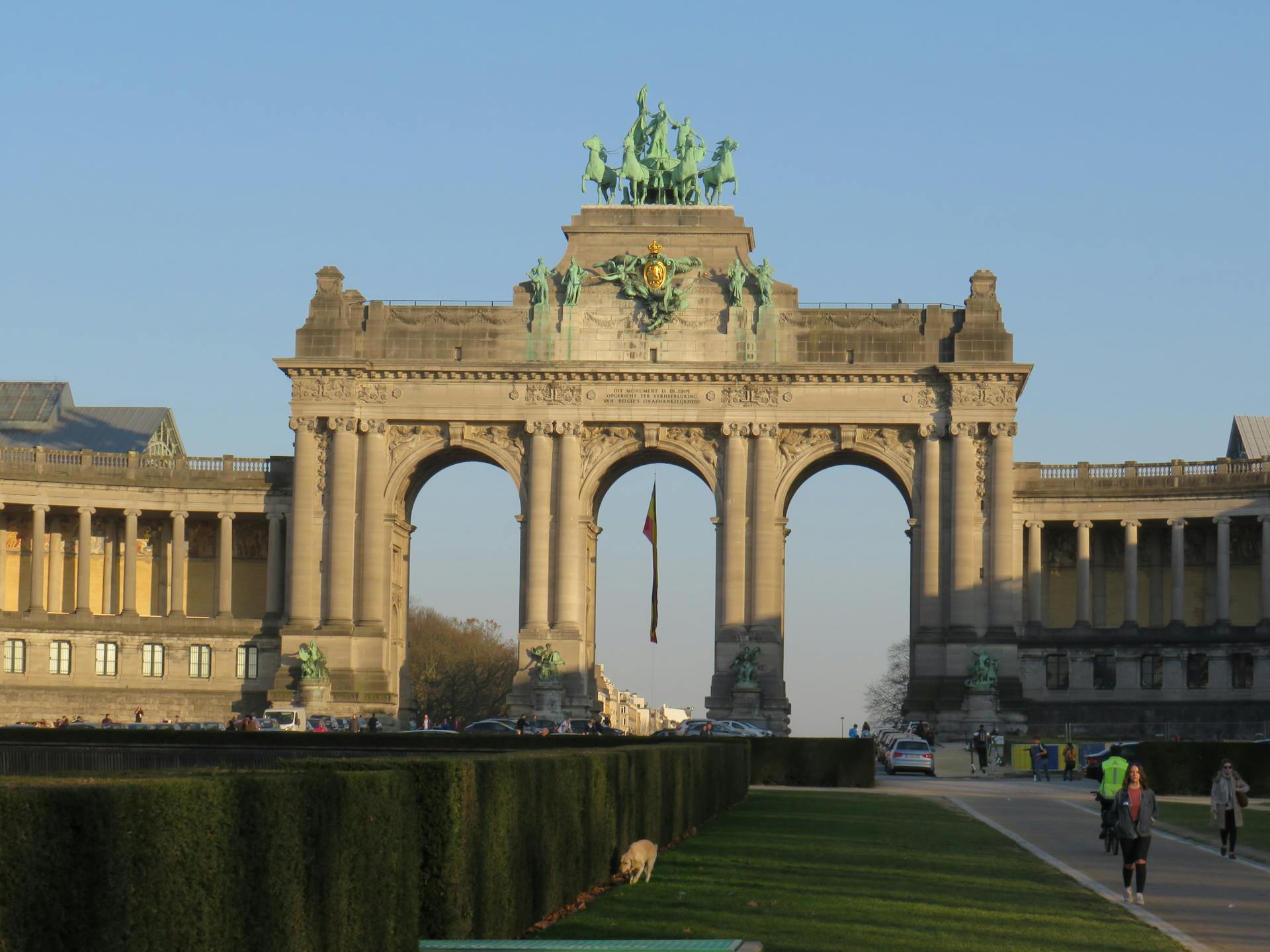 Photo of the Cinquantenaire Arcade in Brussels, Belgium