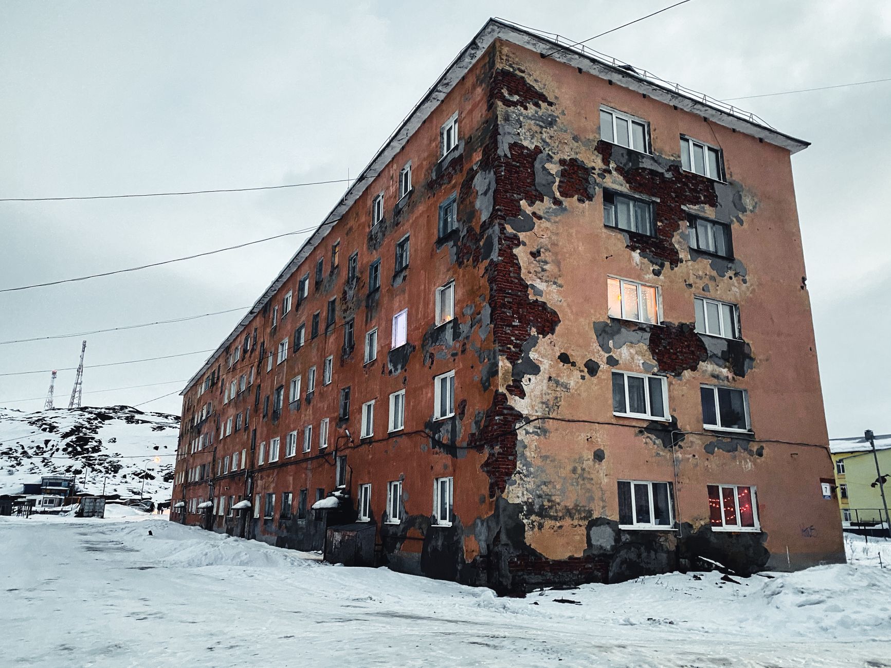 Муральная одиссея Мурманска