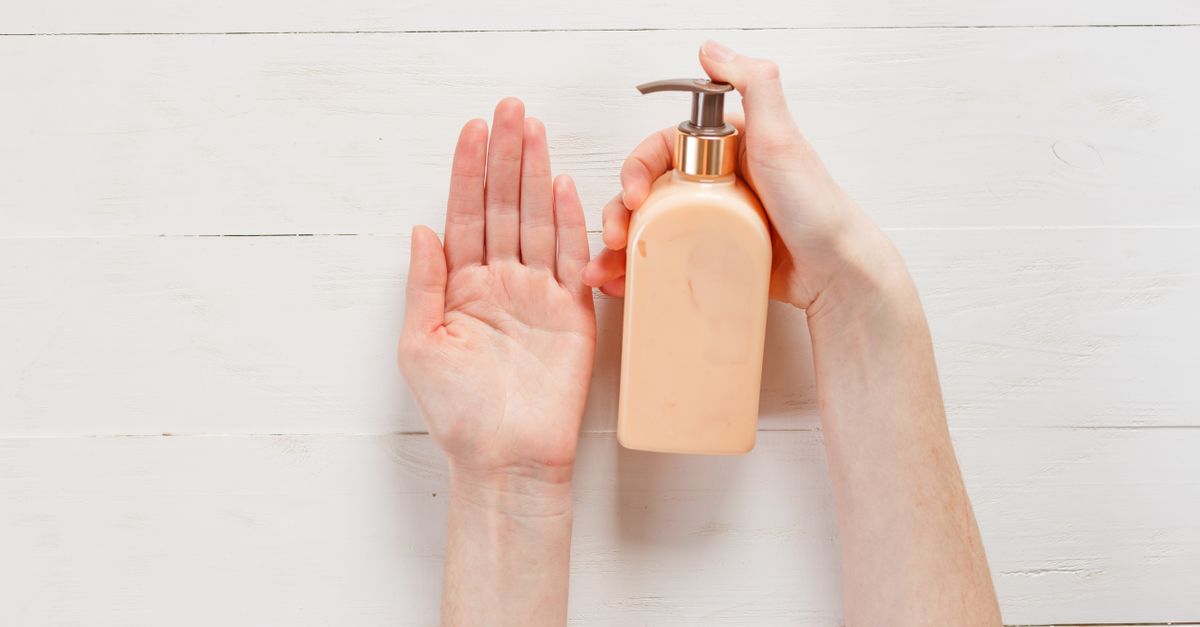 Using Lotion Pump A Person Using Lotion in a Pump Bottle · Free Stock Photo