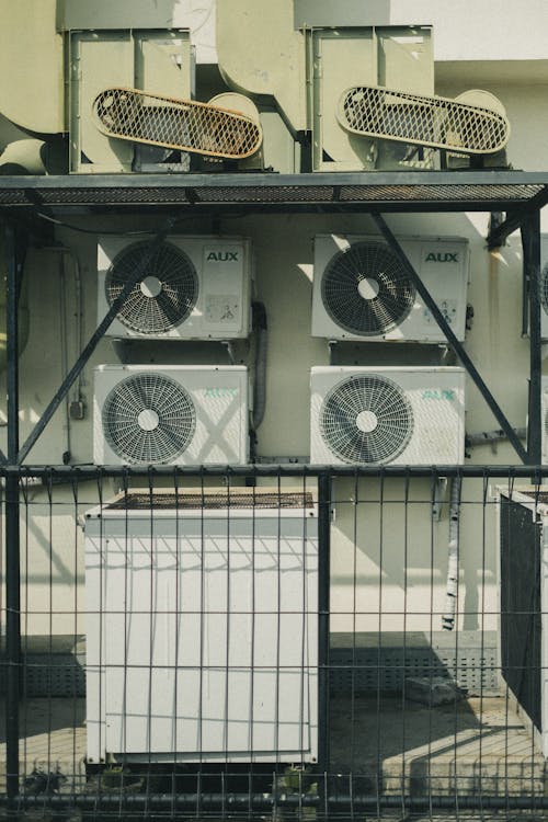Fotos de stock gratuitas de acondicionadores de aire, tiro vertical, unidades exteriores