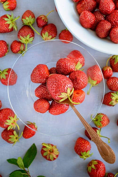 Bunch of Strawberries in Close-up Photography