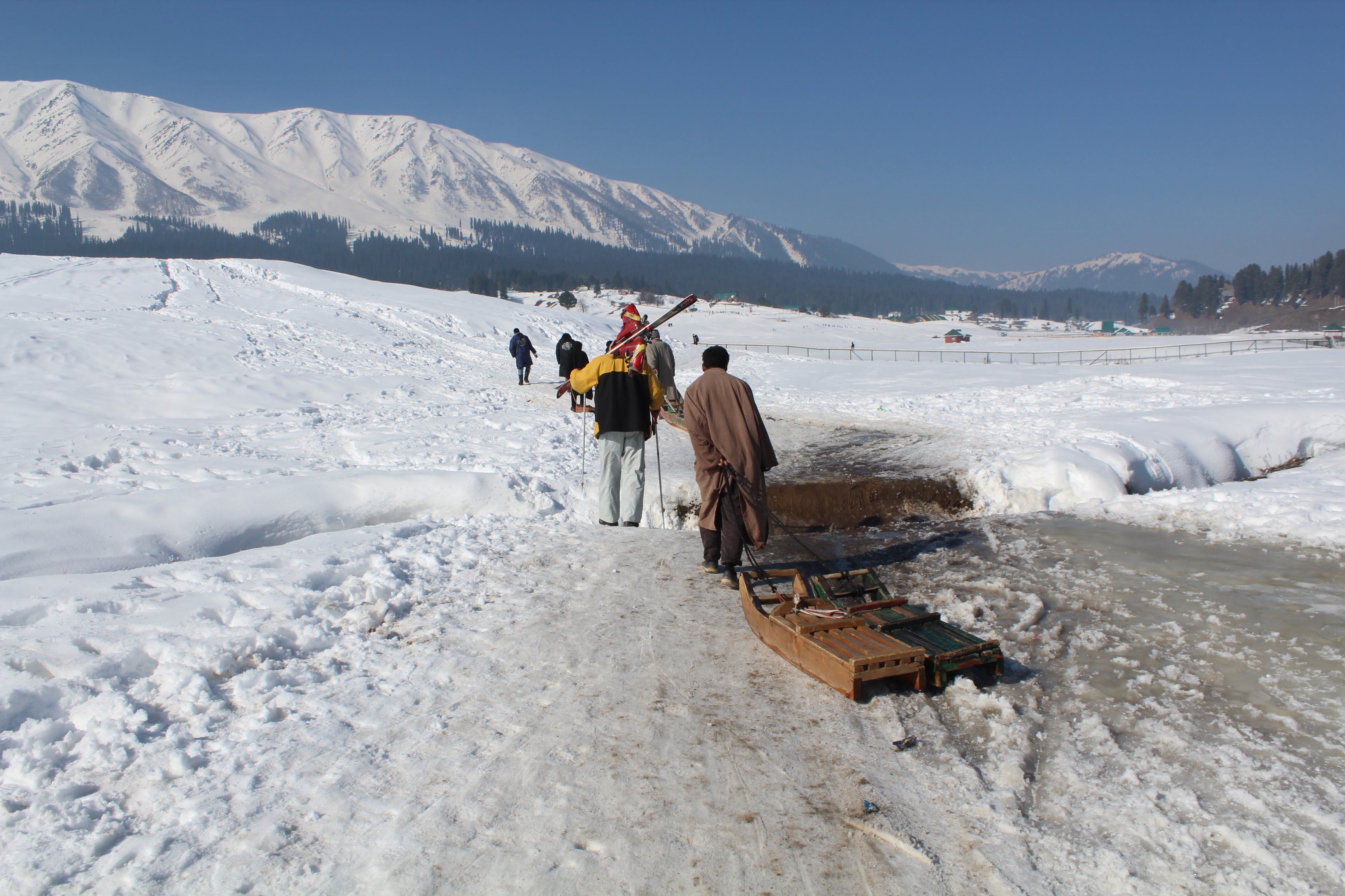 CIK conducts searches at five locations across Kashmir news update image