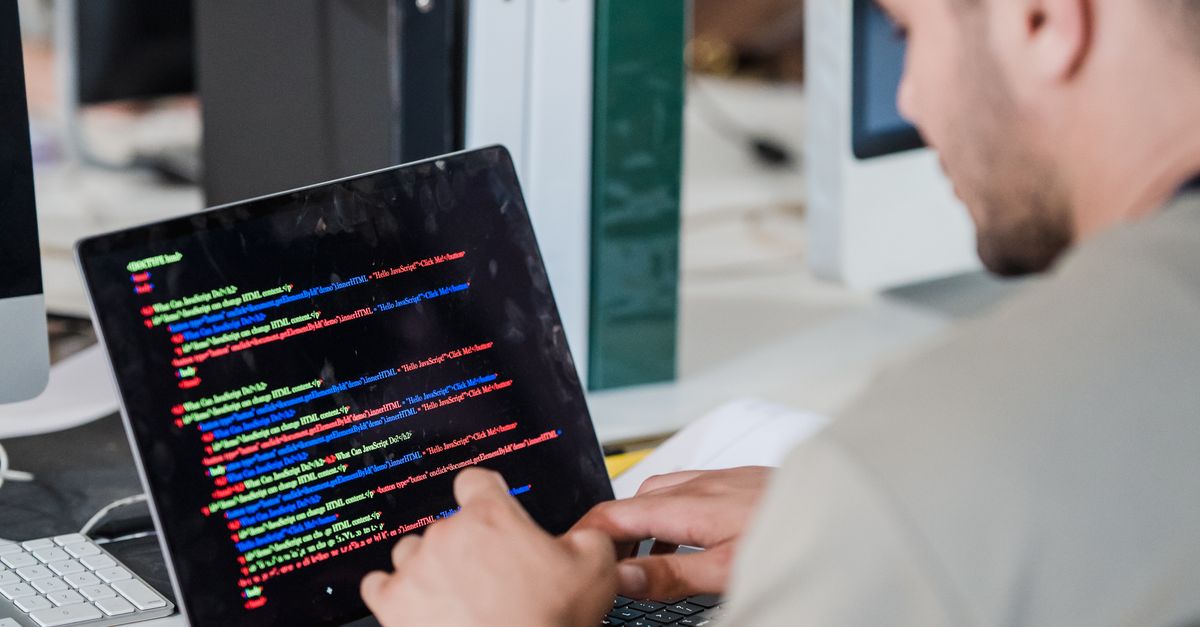 Photo Cs Programmer Programmer in Office · Free Stock Photo