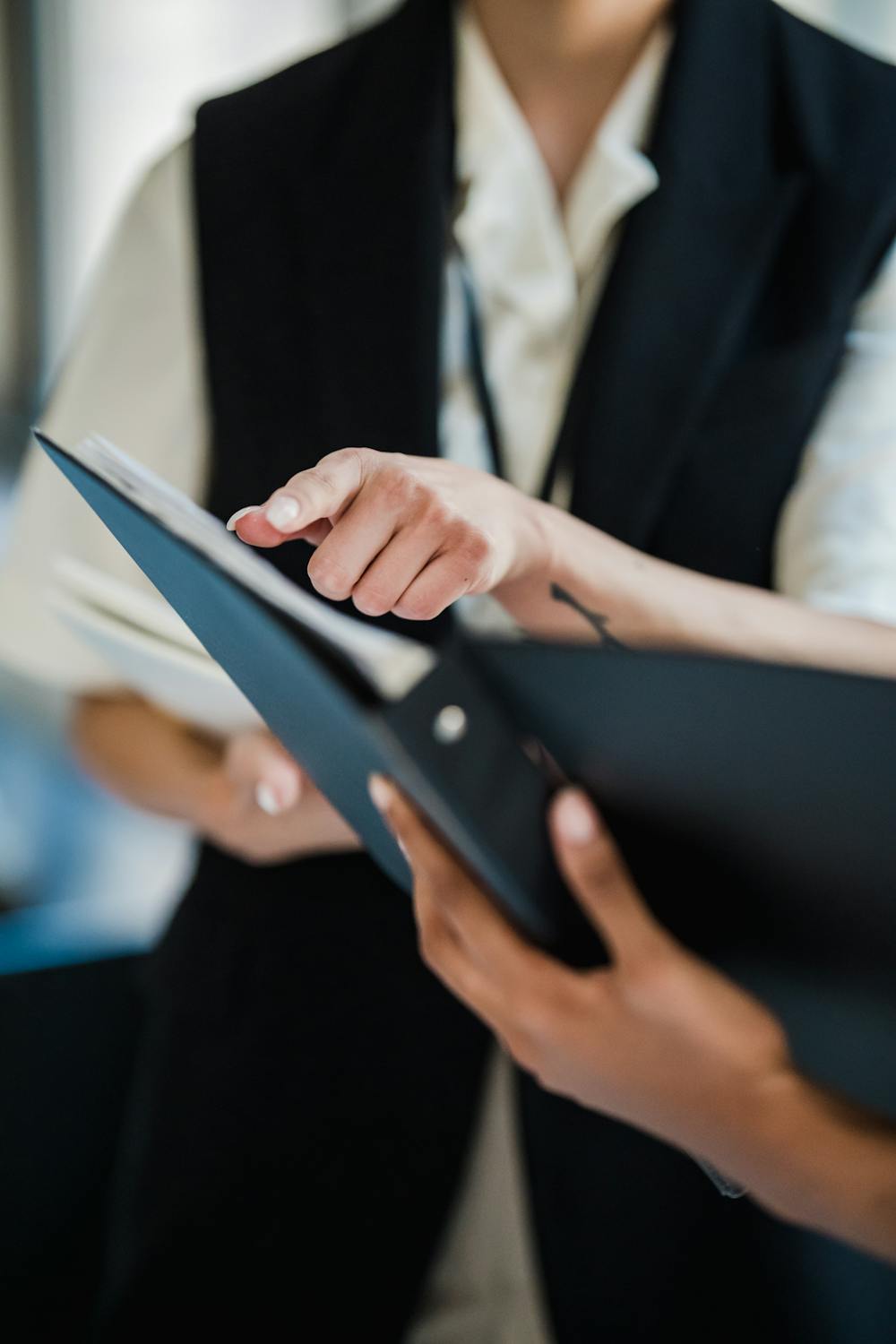 办公室查看候选人资料