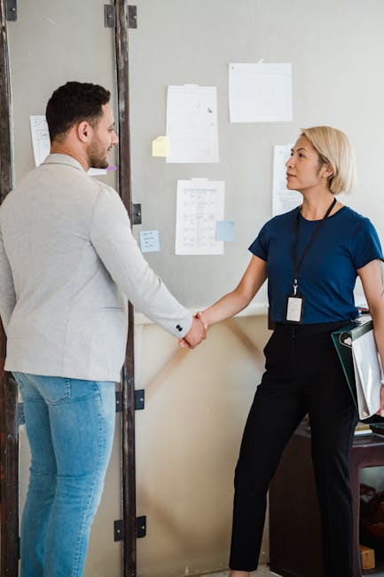 How To Manage Your Relationship During Stressful Times? 11 Couple Having A Heartfelt Conversation