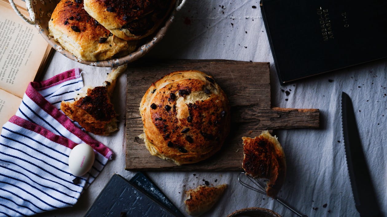 Gratis stockfoto met bovenaanzicht, brood, eten