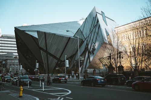 Бесплатное стоковое фото с автомобили, город, города