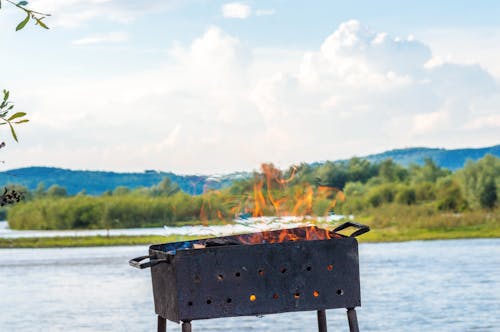 Gratis lagerfoto af BBQ-mad, blå himmel, brand