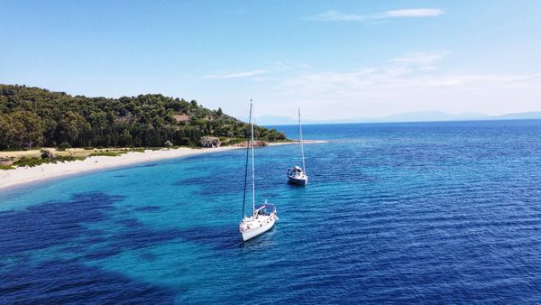Best Time to Sail Greece