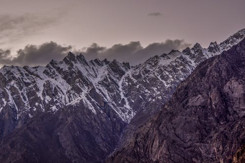 Gratuit Montagne Au Coucher Du Soleil Photos