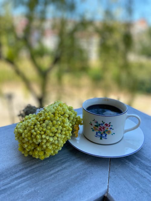 dikey atış, espresso, Fincan içeren Ücretsiz stok fotoğraf