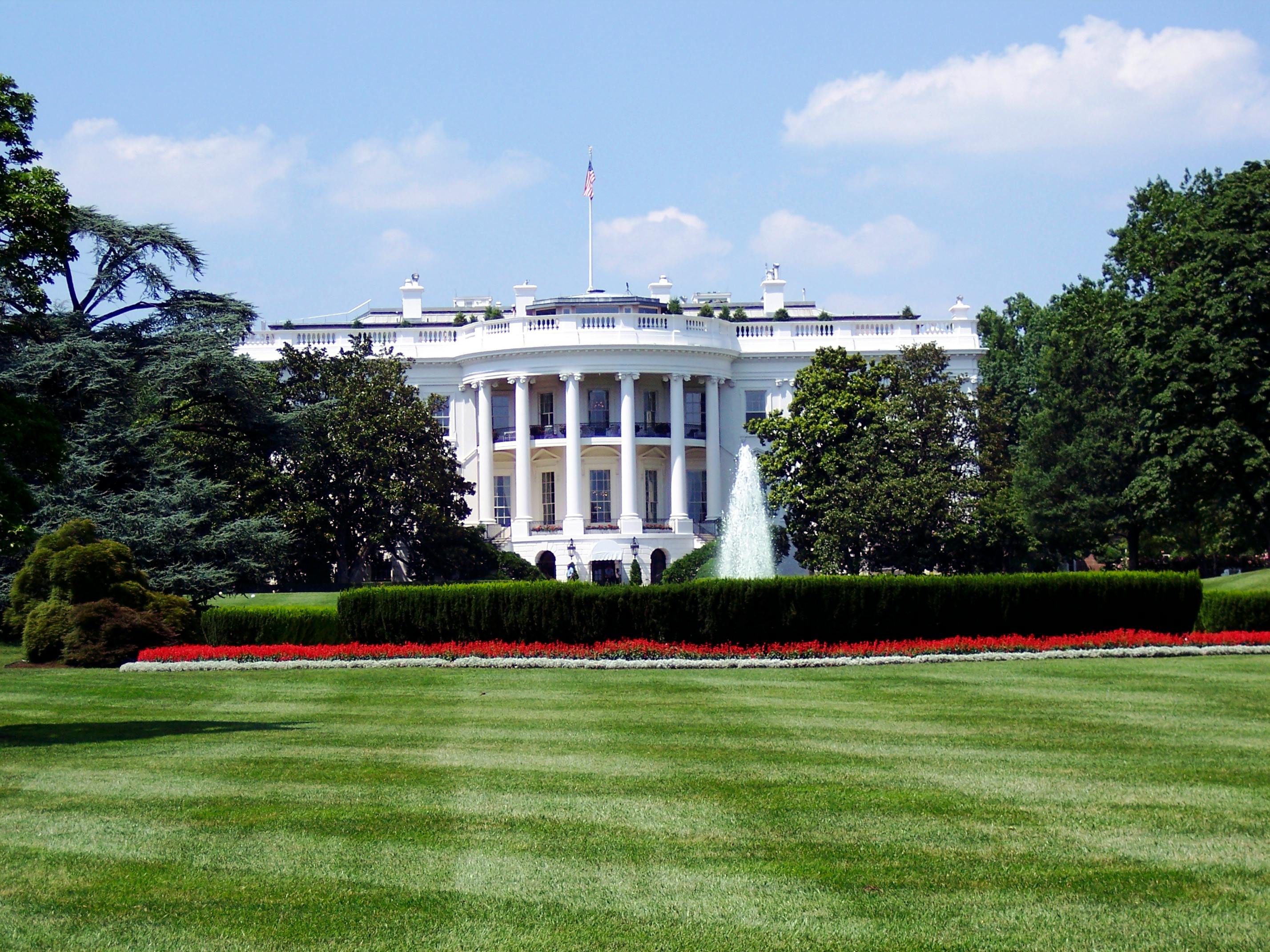 Man Made White House HD Wallpaper