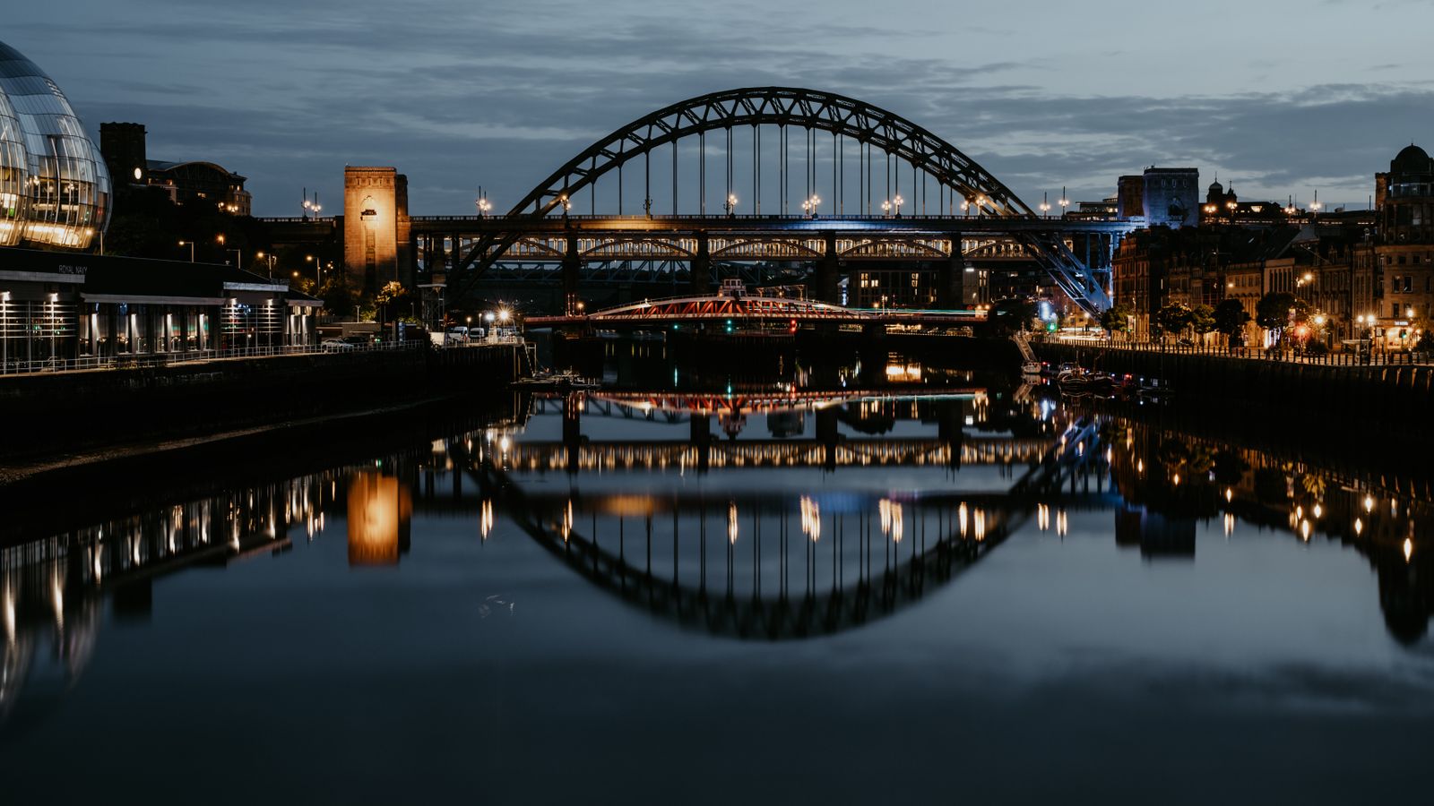 Hen party cocktail masterclass in Newcastle