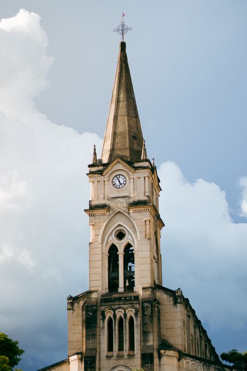 Free Elegant church steeple in Goiás, Brazil under a clear blue sky, showcasing stunning architecture. Stock Photo