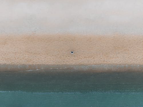 Darmowe zdjęcie z galerii z fale, piasek, plaża