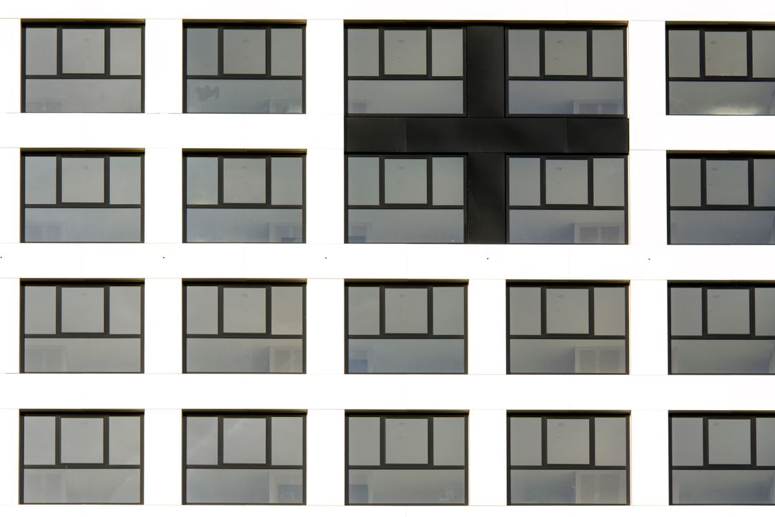 Row Window Design Rows of Windows on a Building · Free Stock Photo