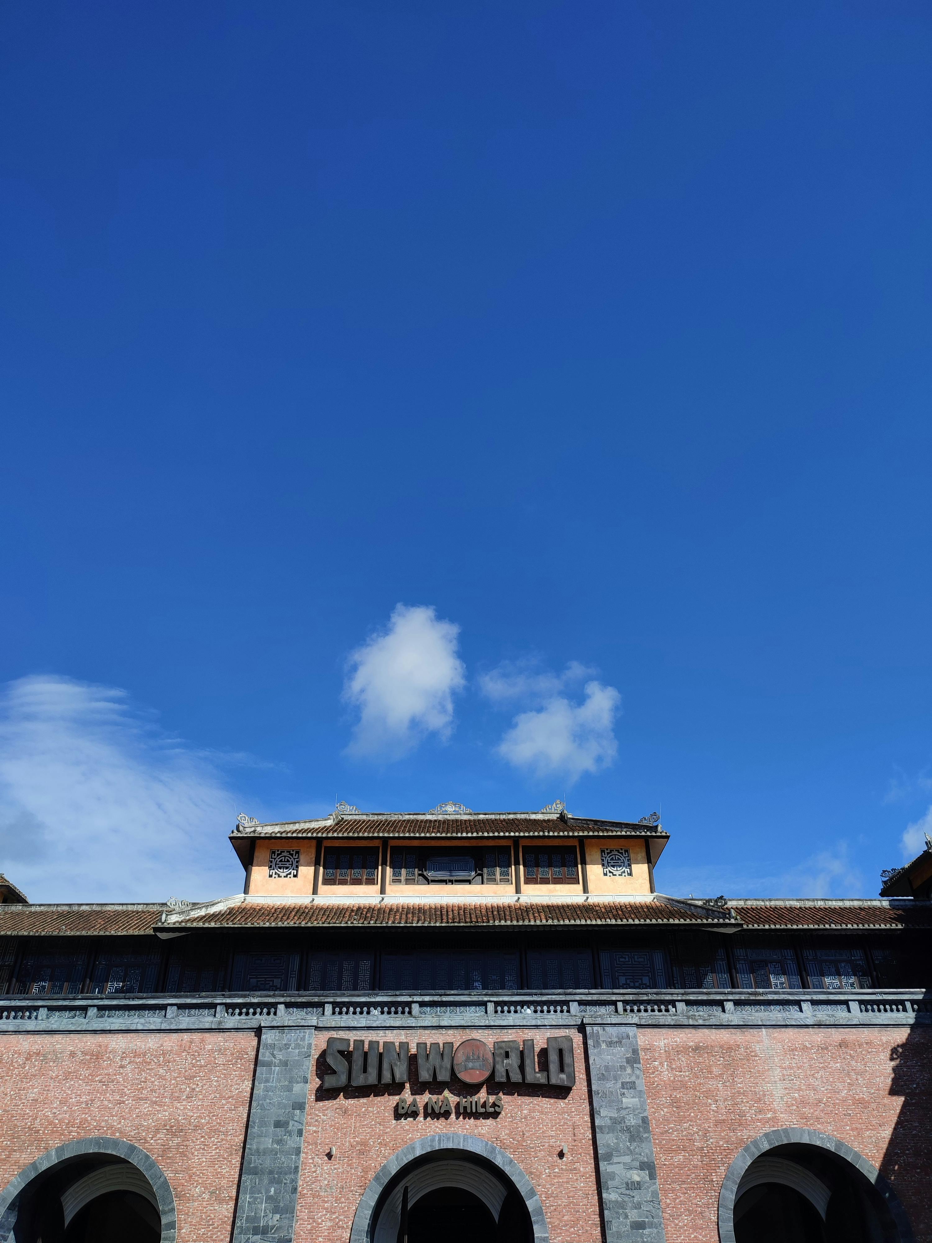 Ossoff tlačí na Gabbard: Je Irán „bezprostrednou jadrovou hrozbou“?