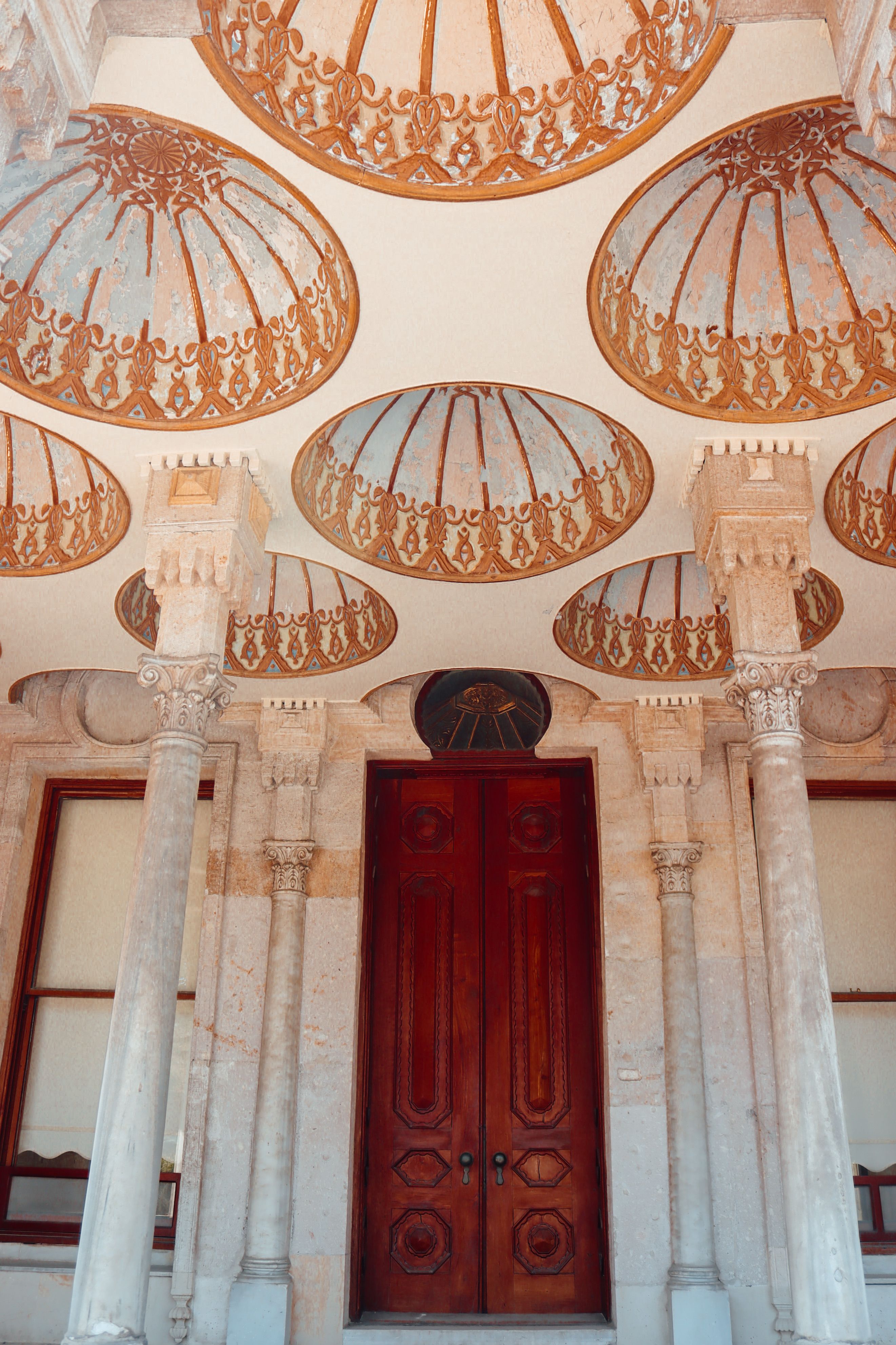 Foto de stock gratuita sobre columnas, diseño arquitectónico, pilares ...