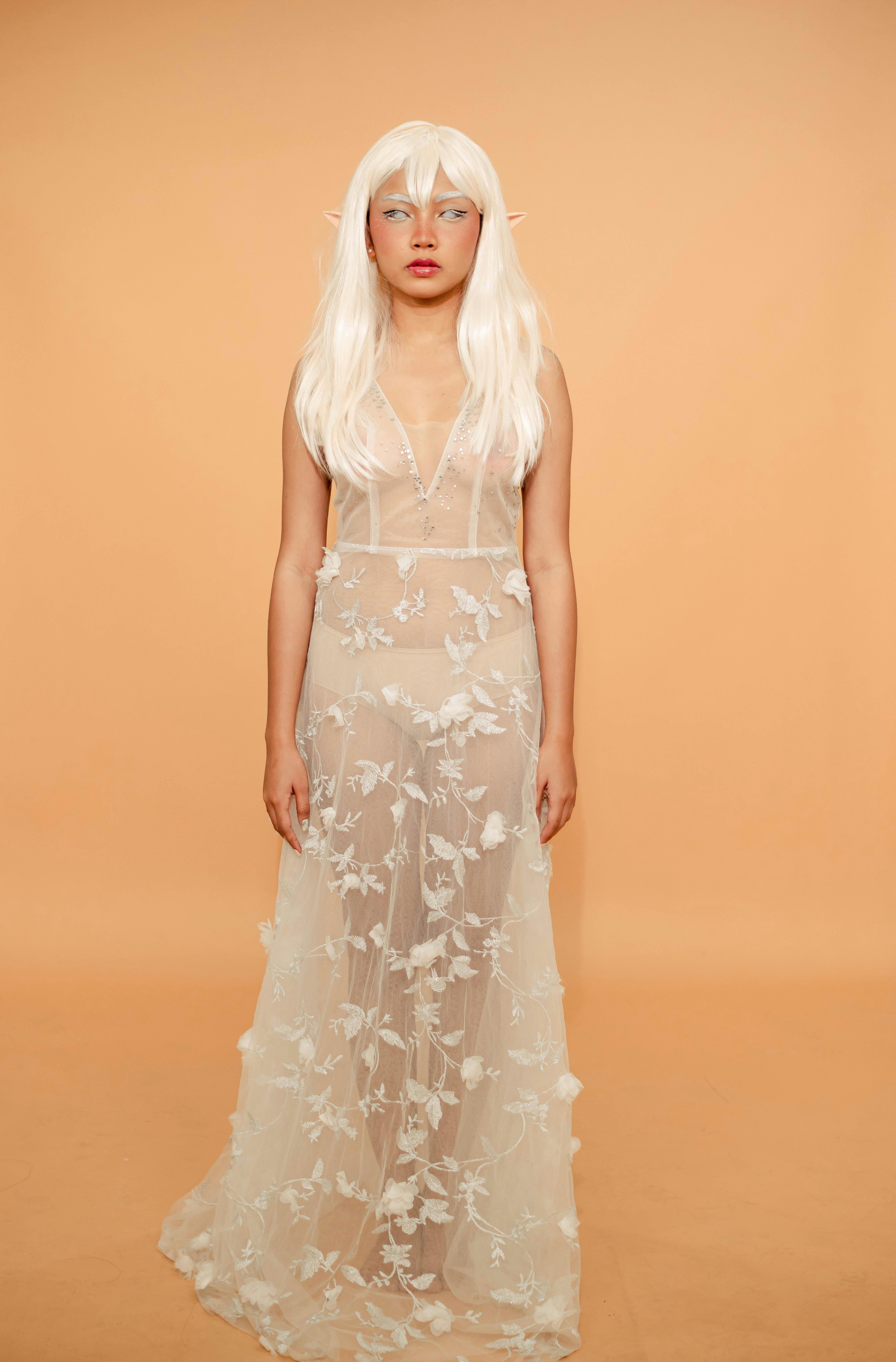 What is a weak character feature?